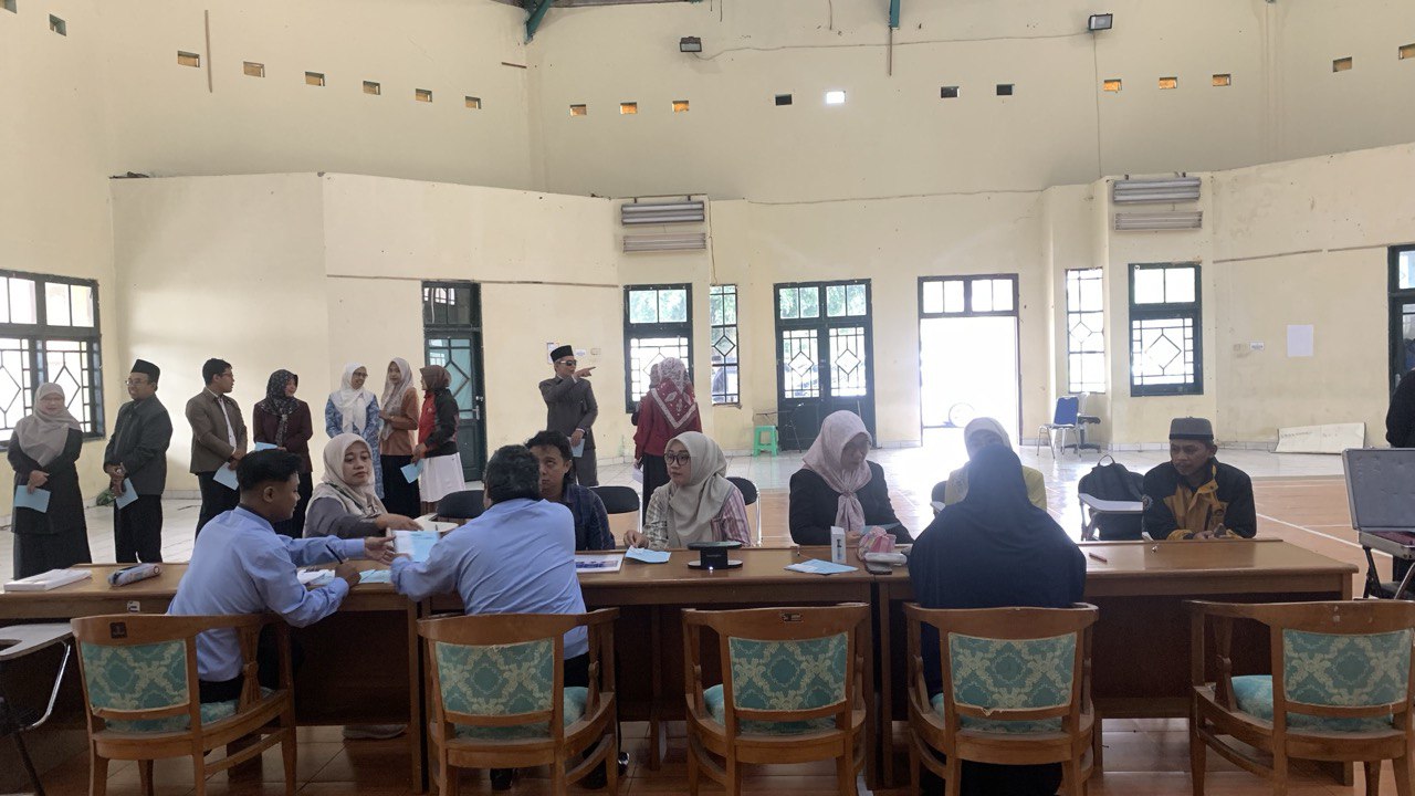 UNSIQ Jalin Kerja Sama dengan Optik Sambas, Hadirkan Layanan Kacamata Langsung di Kampus